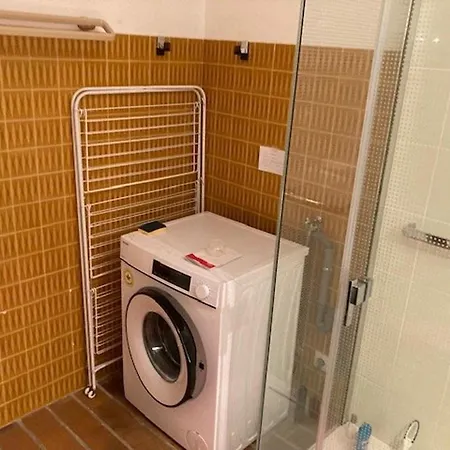 Appartement Climatisé Et Lumineux Au Centre Du Lavandou Avec Parking - Fr-1-308-193 *